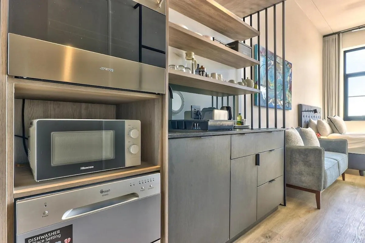 Appartement Sunny Haven In The Heart Of The East City W/Parking Le Cap